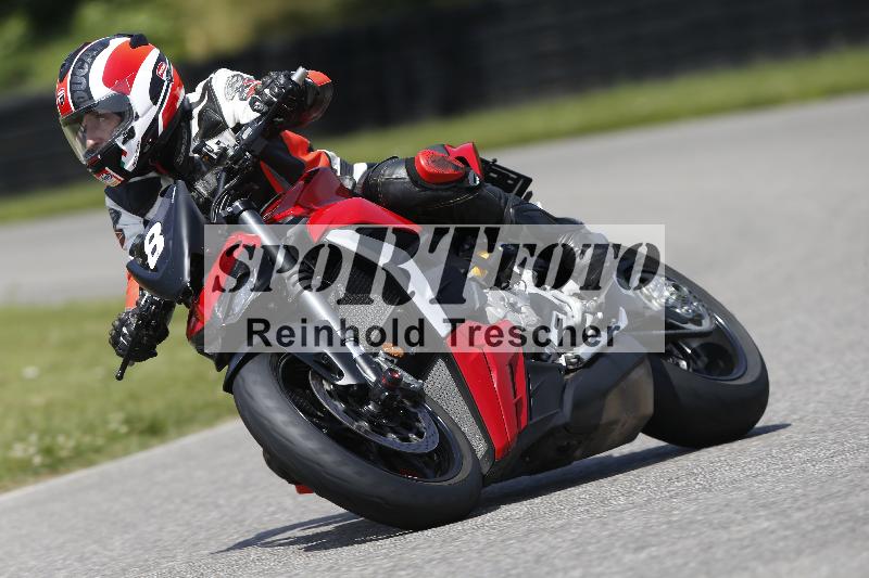 /27 12.06.2025 Ducati Schweiz Trackday Warmup  ADR/gelb-jeaune/8